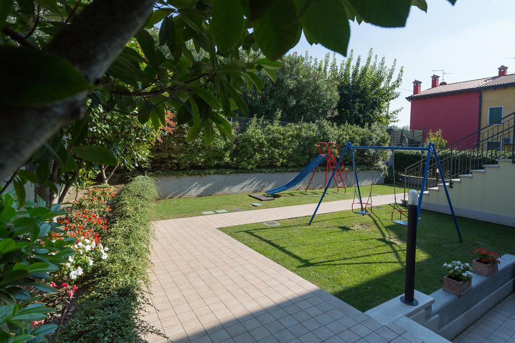 Residenza Orchidee Aparthotel Lazise Exterior photo