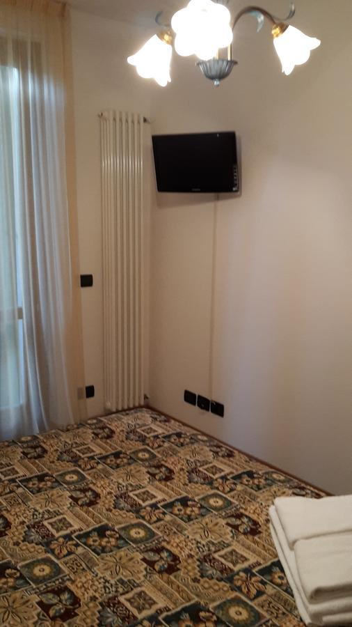 Residenza Orchidee Aparthotel Lazise Exterior photo