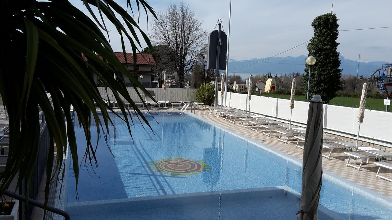 Residenza Orchidee Aparthotel Lazise Exterior photo